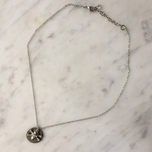 Punk Skull Necklace - Picture 2 of 3